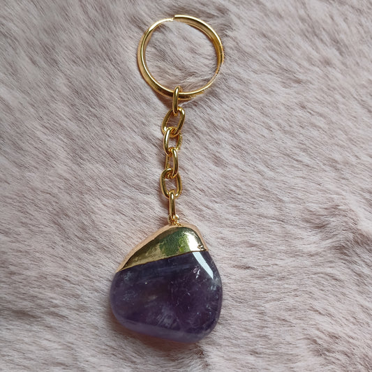 Amethyst Trommelstein Schlüsselanhänger in galvanische Fassung