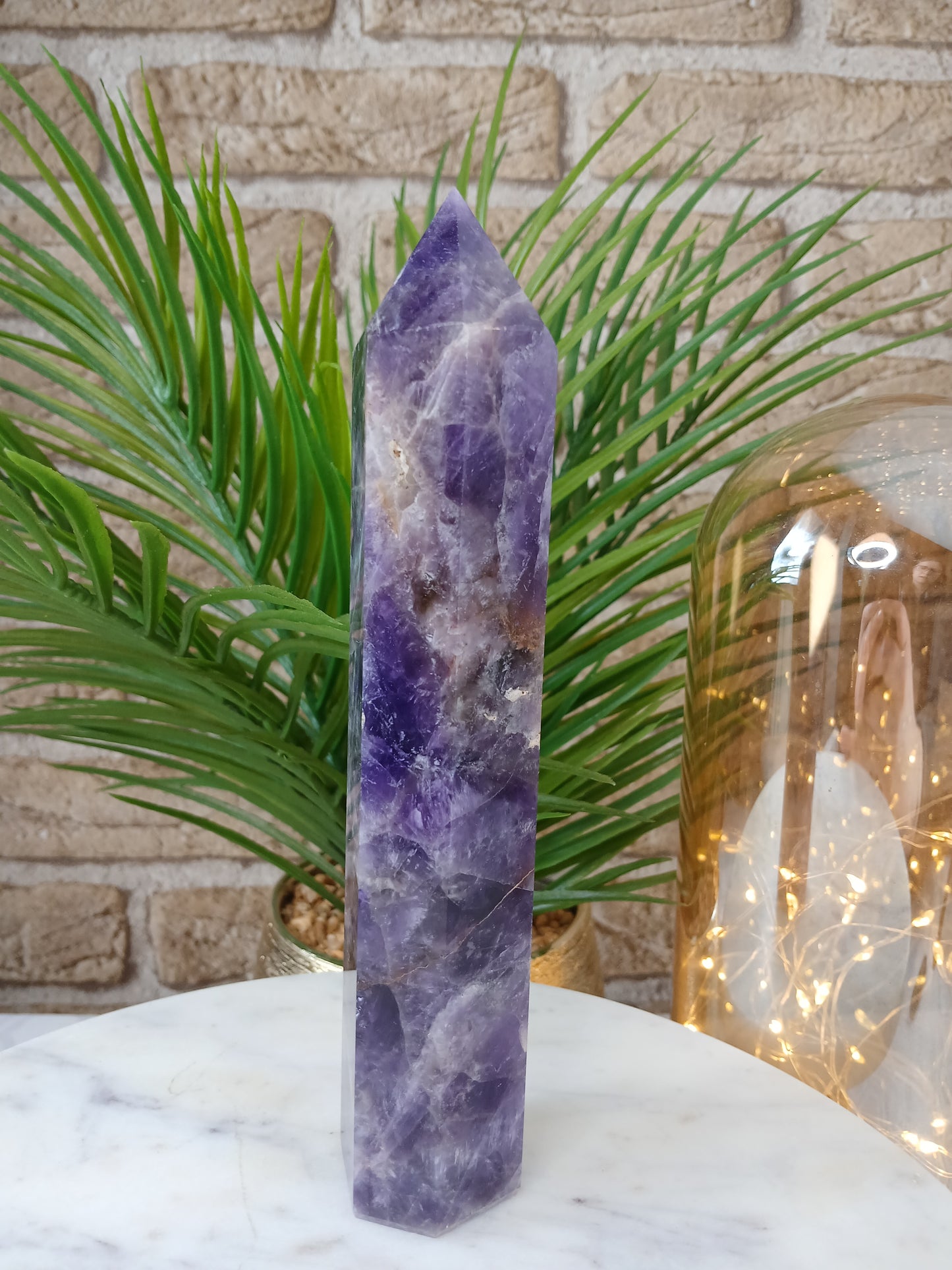 Großer lila Amethyst Turm, naturstein