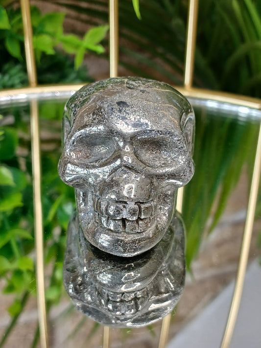 Pyrit Schädel