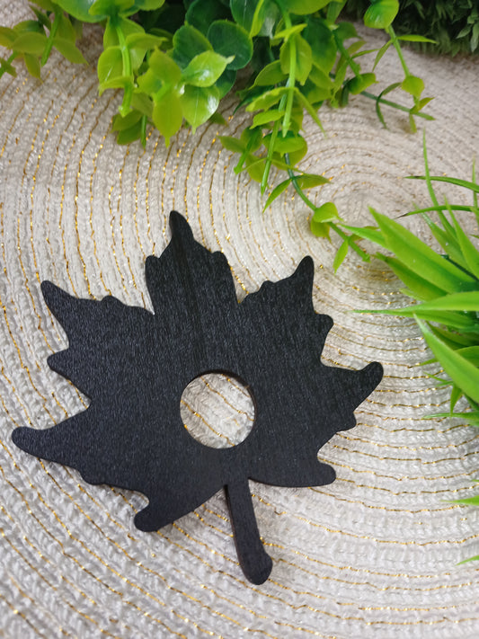 Ahornblatt Holz Kugelhalter