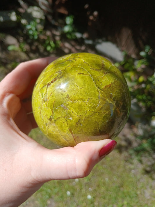 Grüner Opal Kugel 8 cm