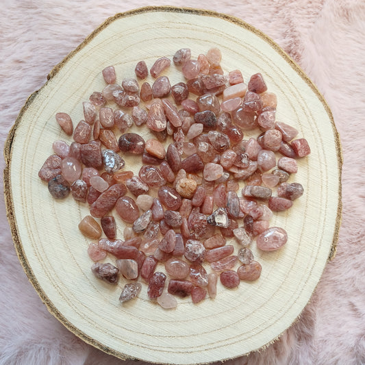 Erdbeerquarz Chips 100 Gramm
