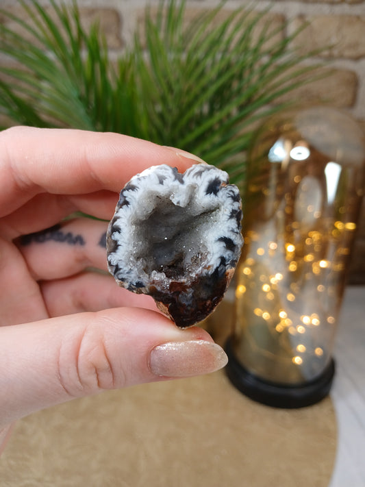Kleine Achat Geode Einzelstück 