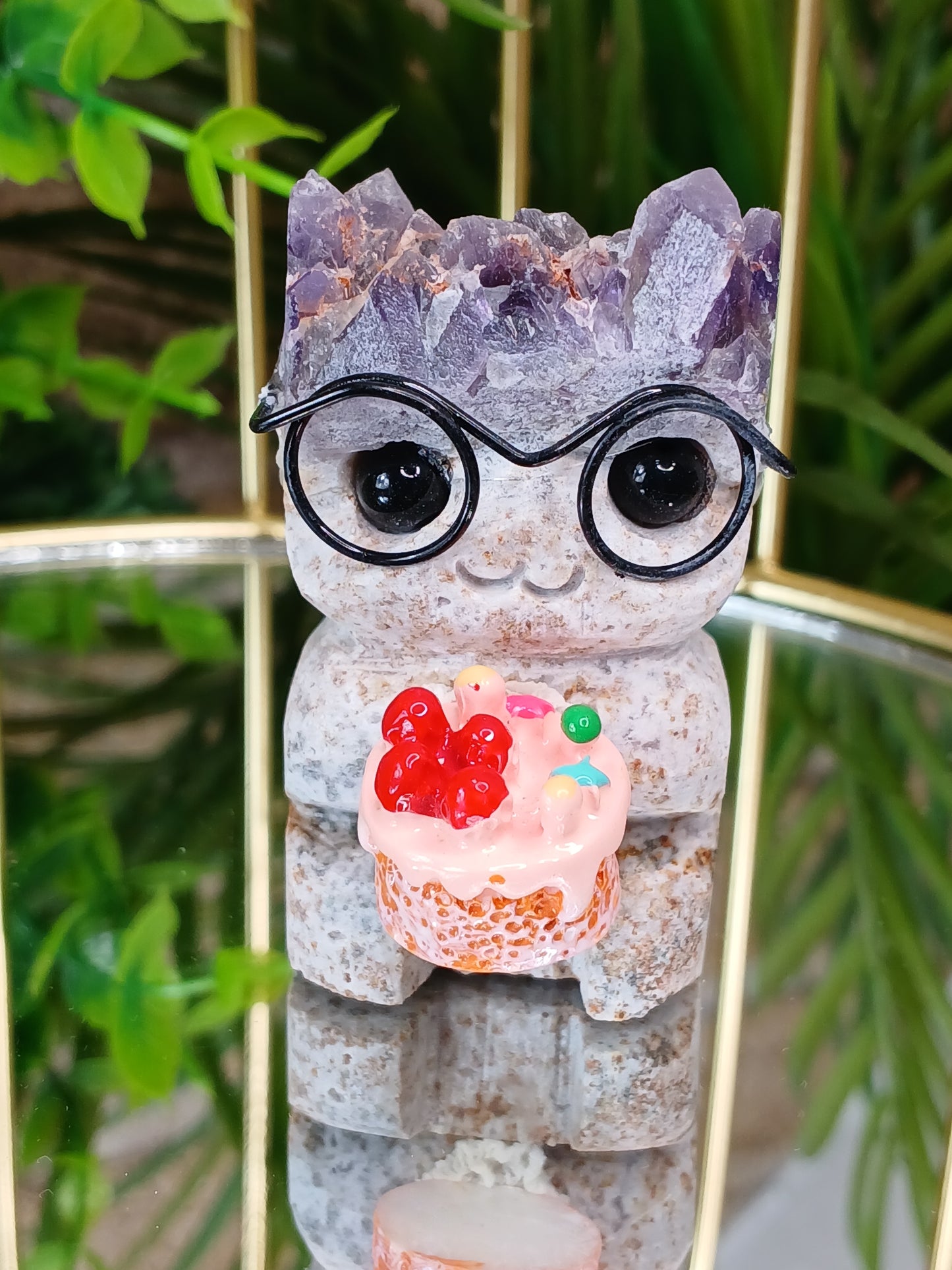 Amethyst Figur mit Torte
