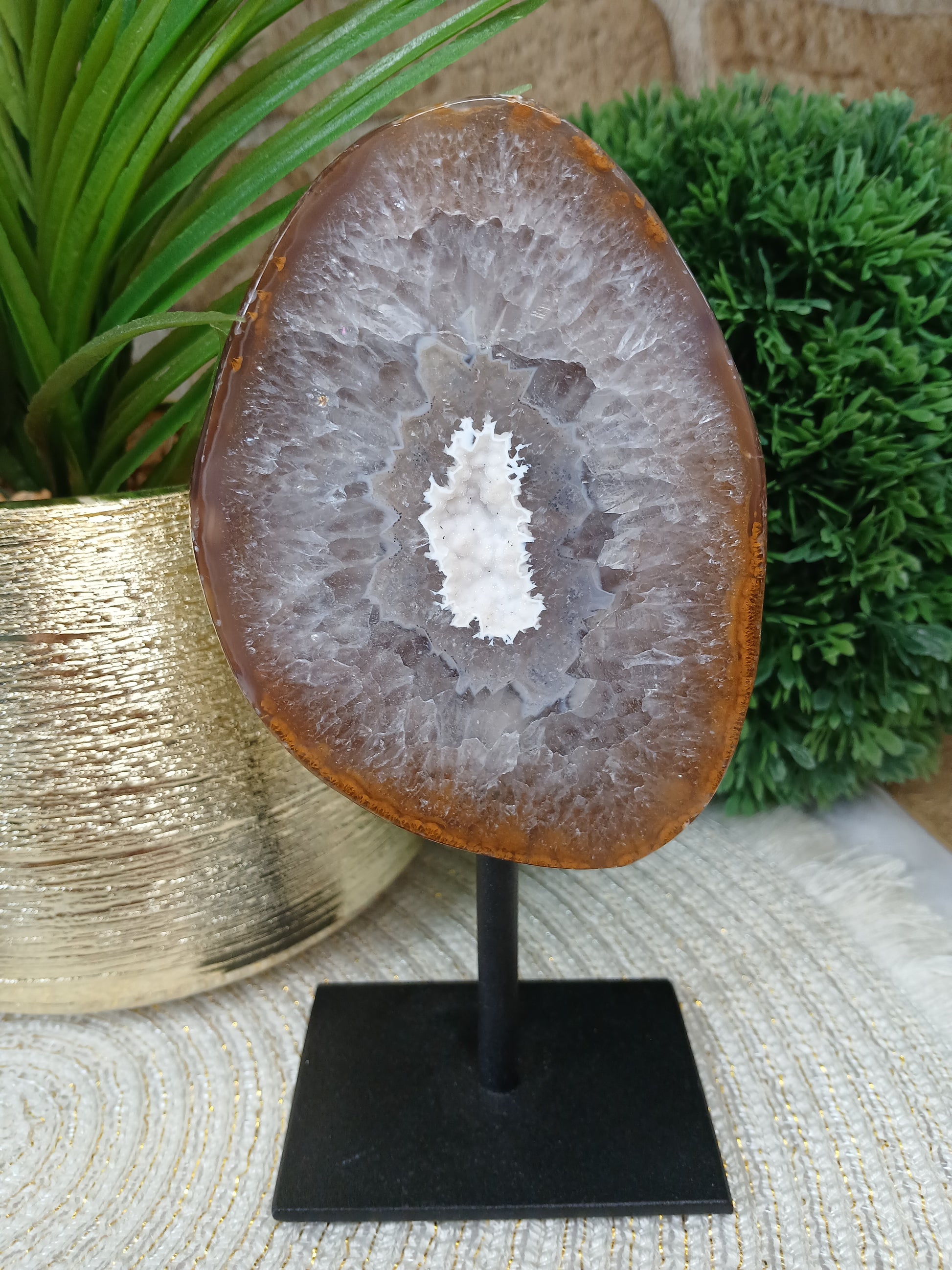 Druzy Achat auf Metallständer