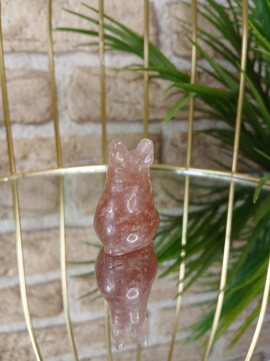 Erdbeerquarz Hase Rückseite, Ostern, Edelstein, figur