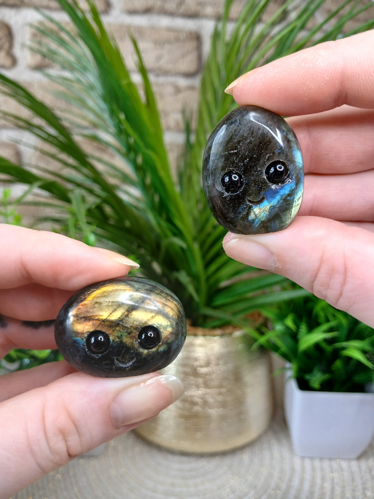 Labradorit Figuren mit schönem Flash