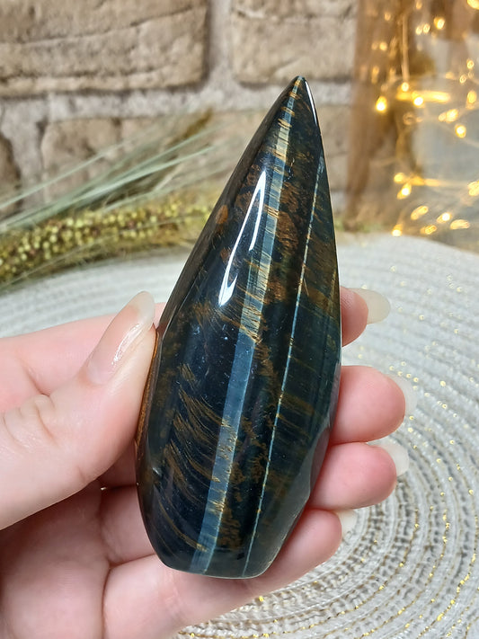 Tigerauge polierte Freiform