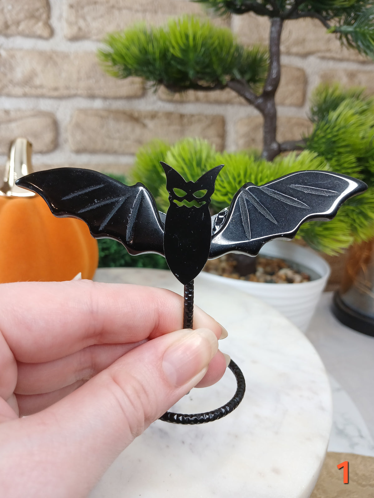 Obsidian Fledermaus auf Ständer