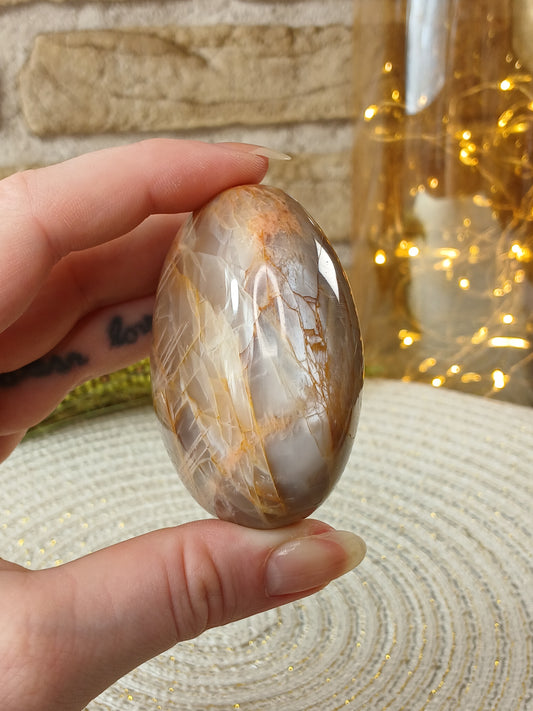 Mondstein Trommelstein mit Flash