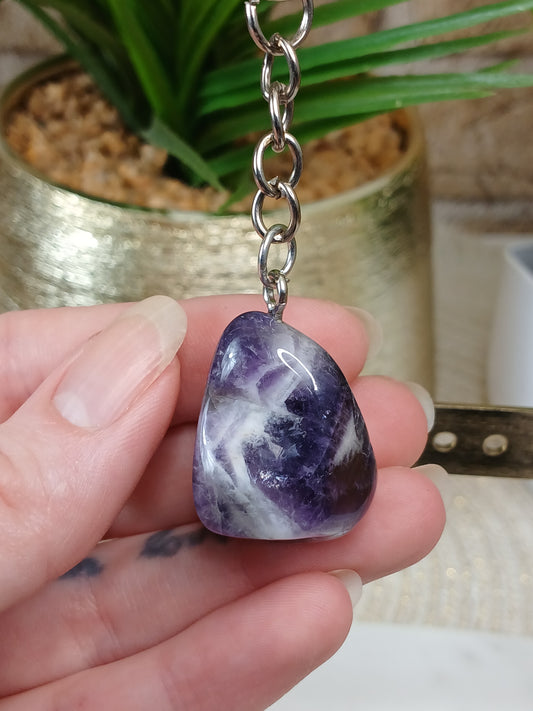 Chevron Amethyst Schlüsselanhänger