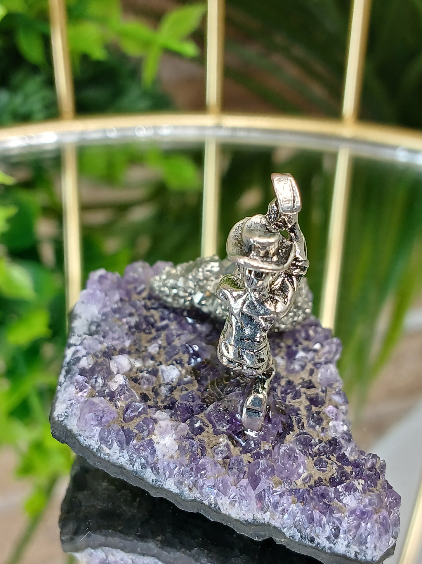 Amethyst Cluster mit Bergmann & Pyrit