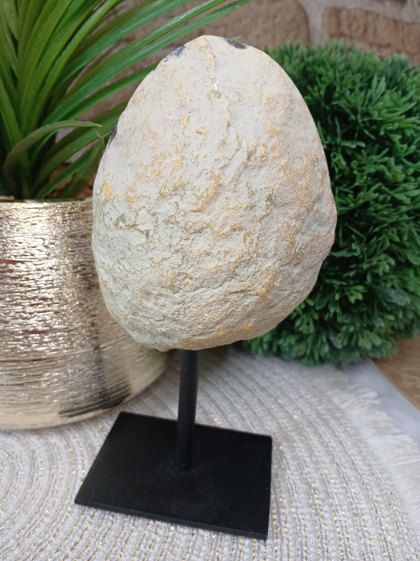 Druzy Achat auf Metallständer